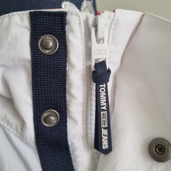 Tommy Hilfiger women's windbreaker lightweight winter jacket popover jacket - Picture 2 of 16